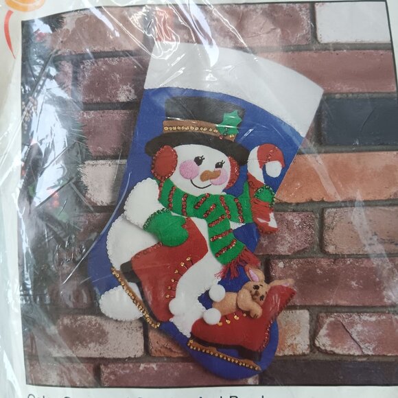 Lot of 2 Hobby Kraft Storybook Felt Stocking Kits 18" Diagonal Length - Picture 4 of 12